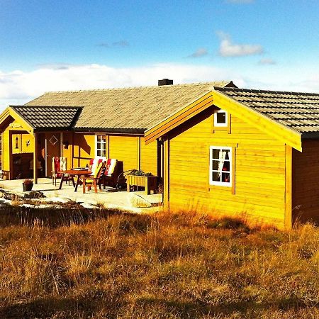 Three-Bedroom Holiday Home In Dyrvik Tuvnes Exterior foto